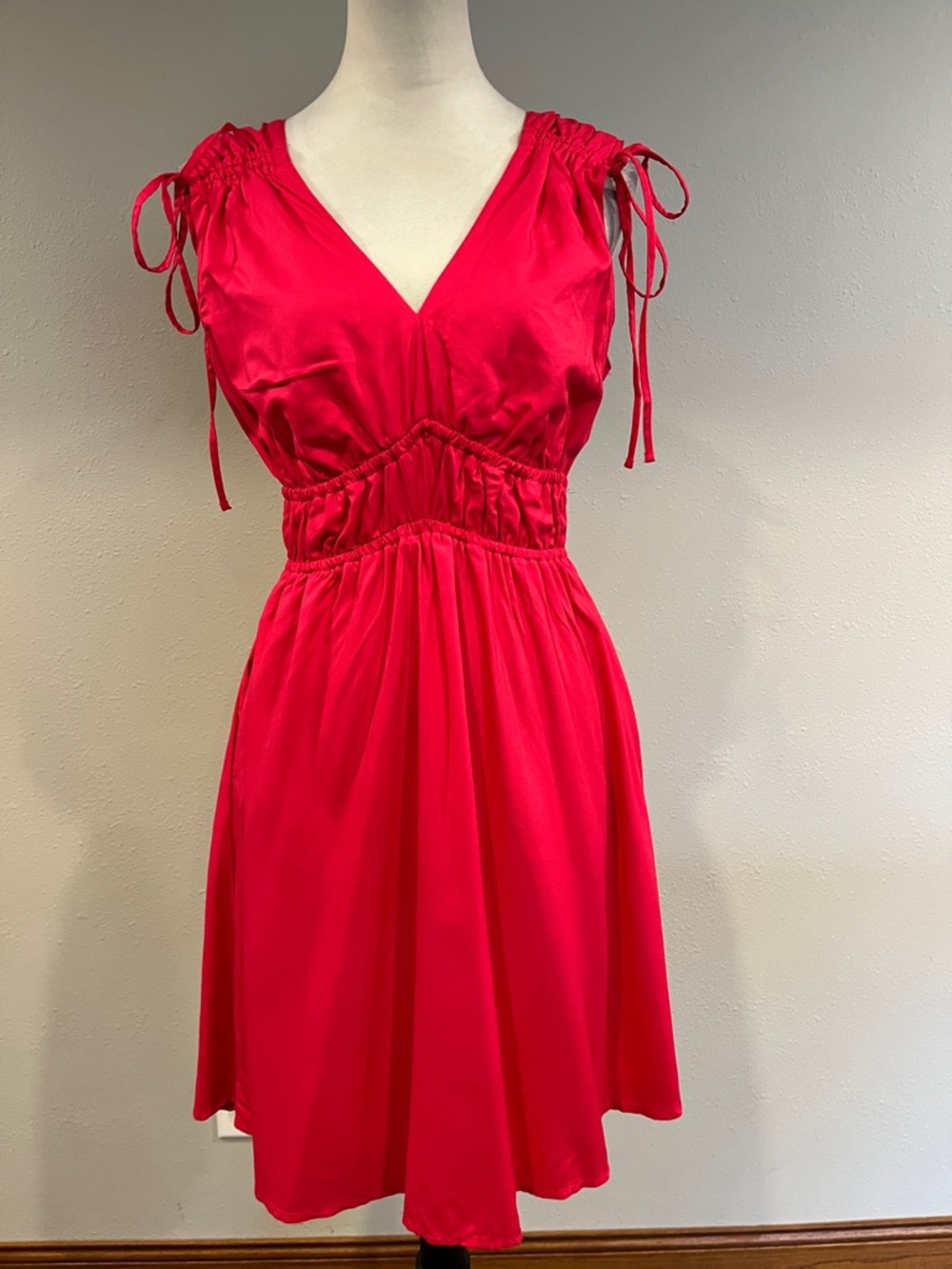 Raspberry color V-Neck sleeveless mini Dress